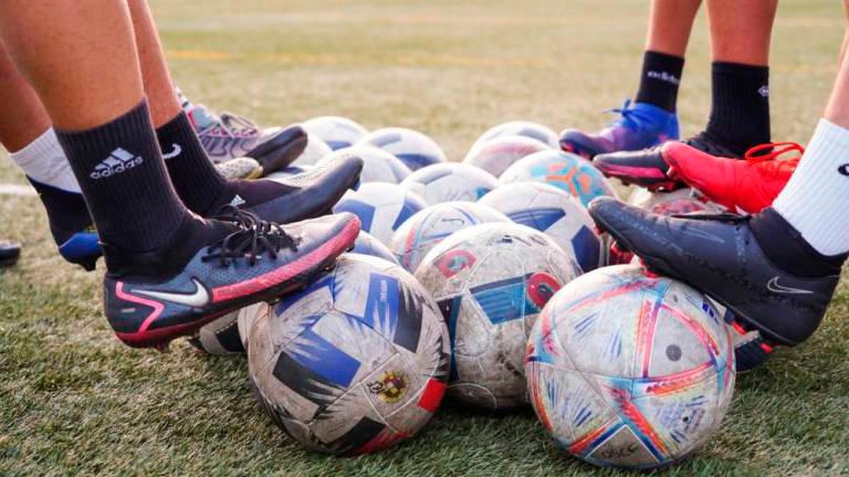 Un entrenamiento del fútbol base salmantino