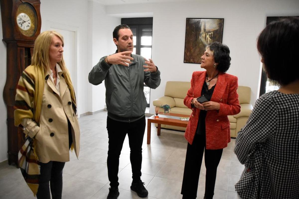 María José Vicente, Fran Vicente, Luisa de Paz y Rosi Corral ayer en el Consistorio de Vitigudino