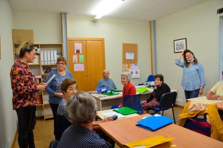 Imagen de un taller sobre alzheimer en Miróbriga en septiembre