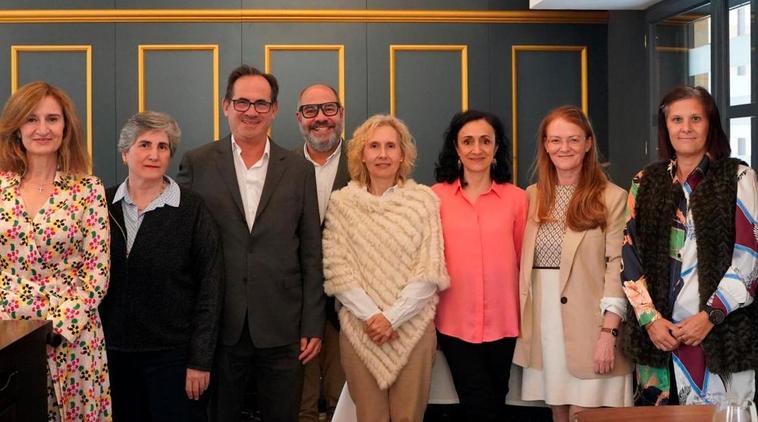 Representantes del jurado del Certamen de Relatos Cortos de la Fundación Vargas-Zúñiga y Pérez-Lucas. UPSA