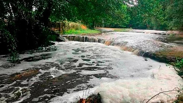 El río Águeda a su paso por Navasfrías después de las lluvias del pasado mes de septiembre.