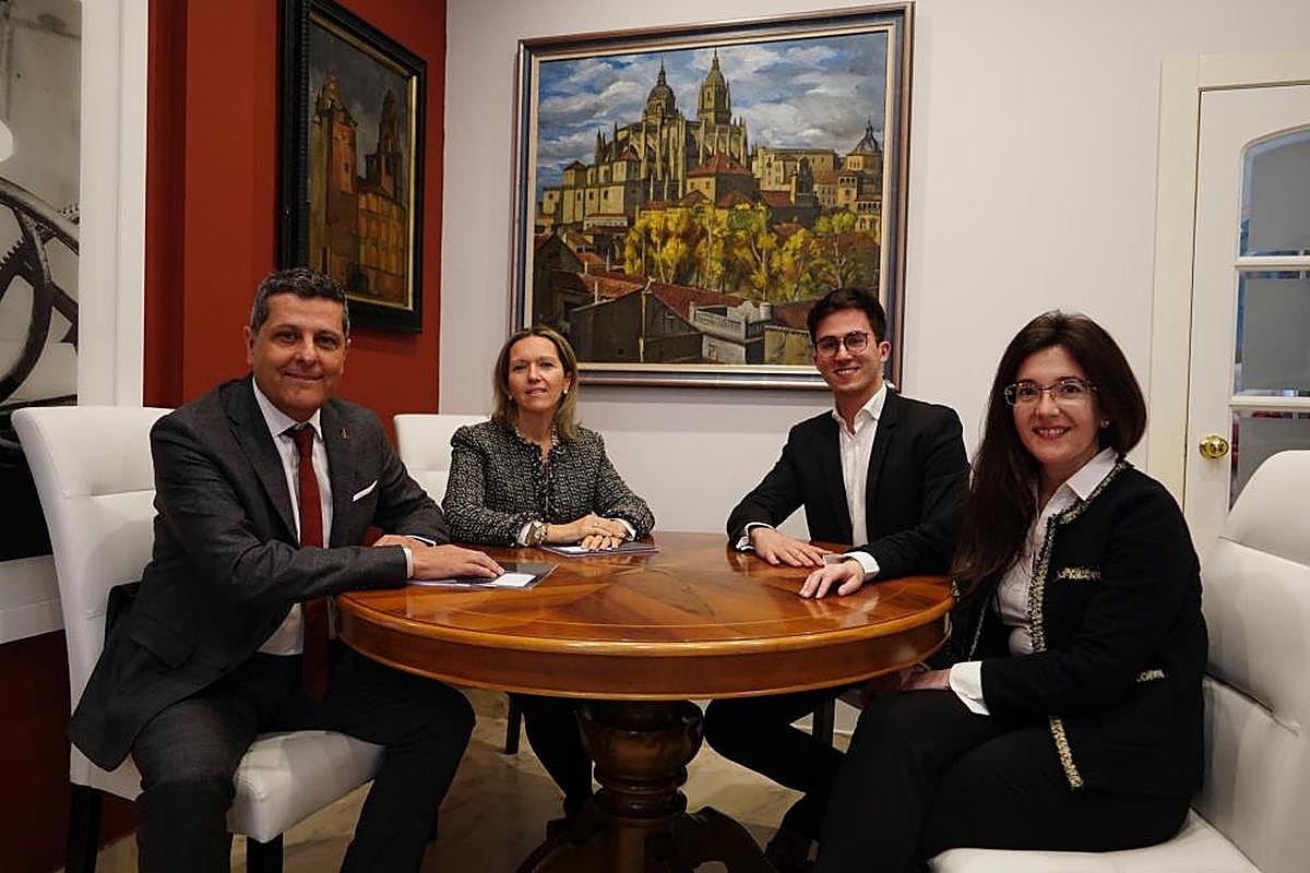 El equipo de Lomo Abogados