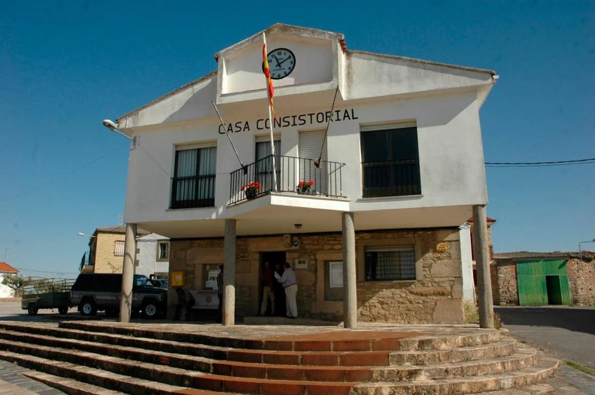 Ayuntamiento de Trabanca, localidad que lleva desde 2006 sin presentar sus cuentas.