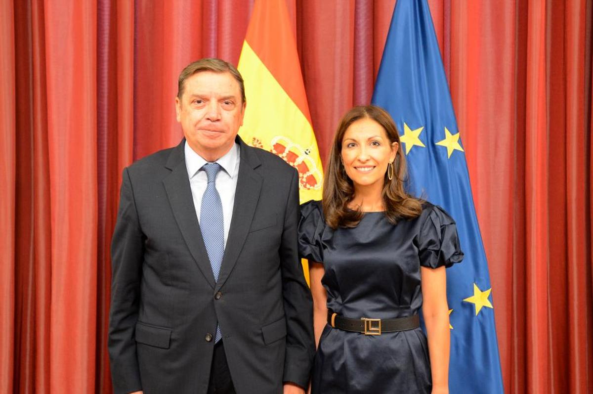 Luis Planas y María José Hernández