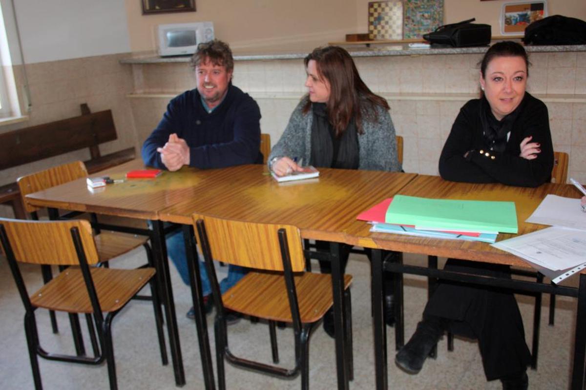 Alberto Hernández y Fonsi Sánchez (a la derecha) en un pleno.