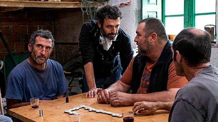 Momentos del rodaje de ‘As Bestas’.