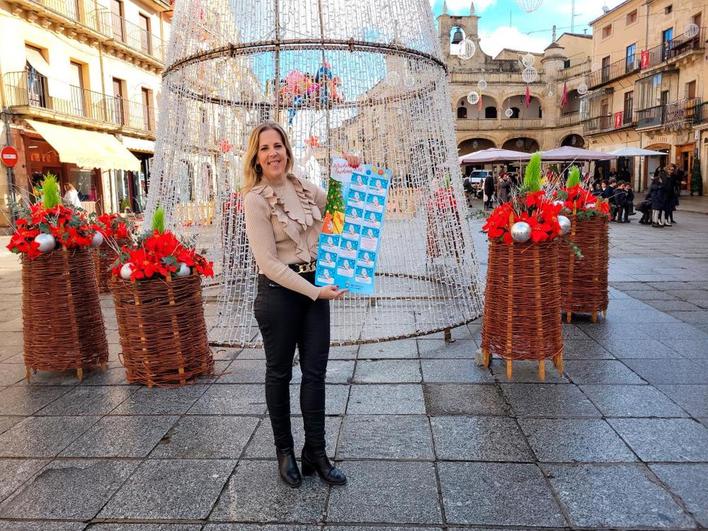 La teniente de alcalde, Beatriz Jorge, presentó el programa navideño