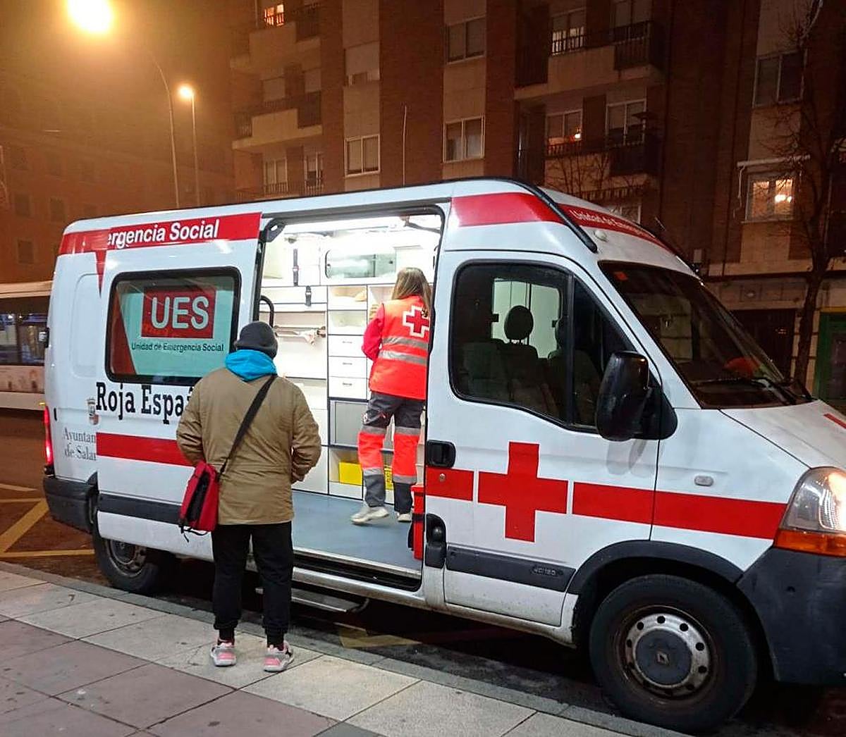 Unidad de Emergencia Social de Cruz Roja.