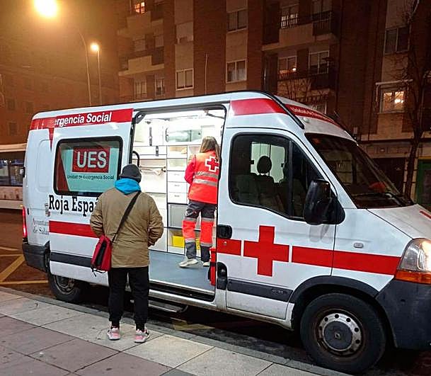 Unidad de Emergencia Social de Cruz Roja.