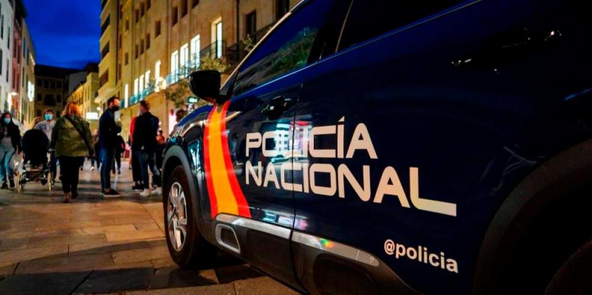 Un vehículo de la Policía Nacional