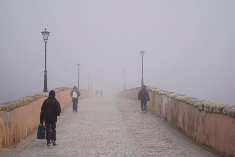 La niebla sorprendió a los salmantinos este martes