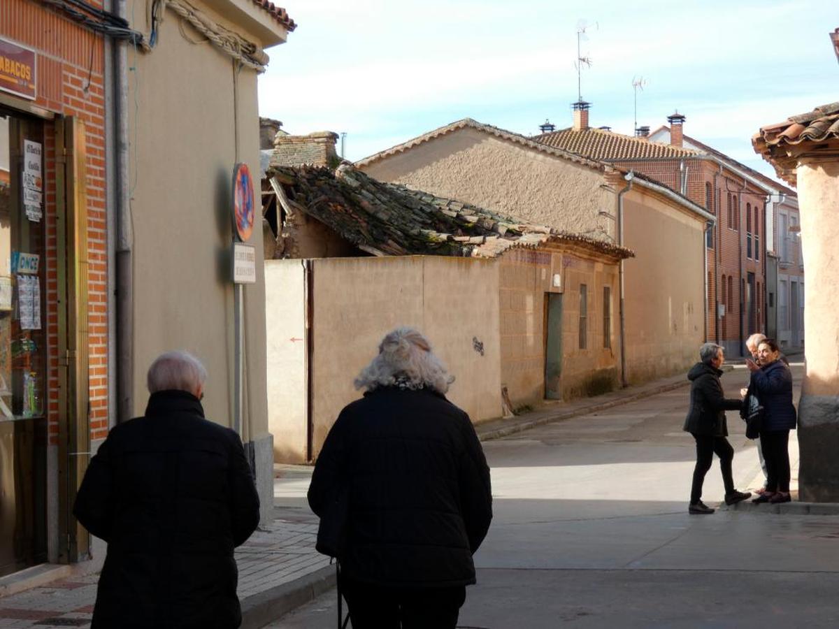 Algunos de los inmuebles que más preocupan al Ayuntamiento están en el centro del pueblo