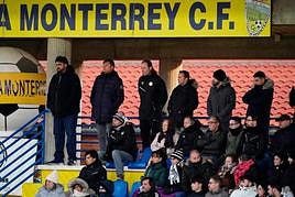 El presidente Sandoval junto al director deportivo, Toni García.