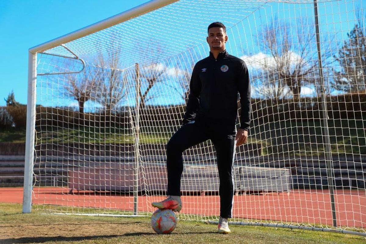 Marco Tulio, centrocampista del Salamanca, en Las Pistas