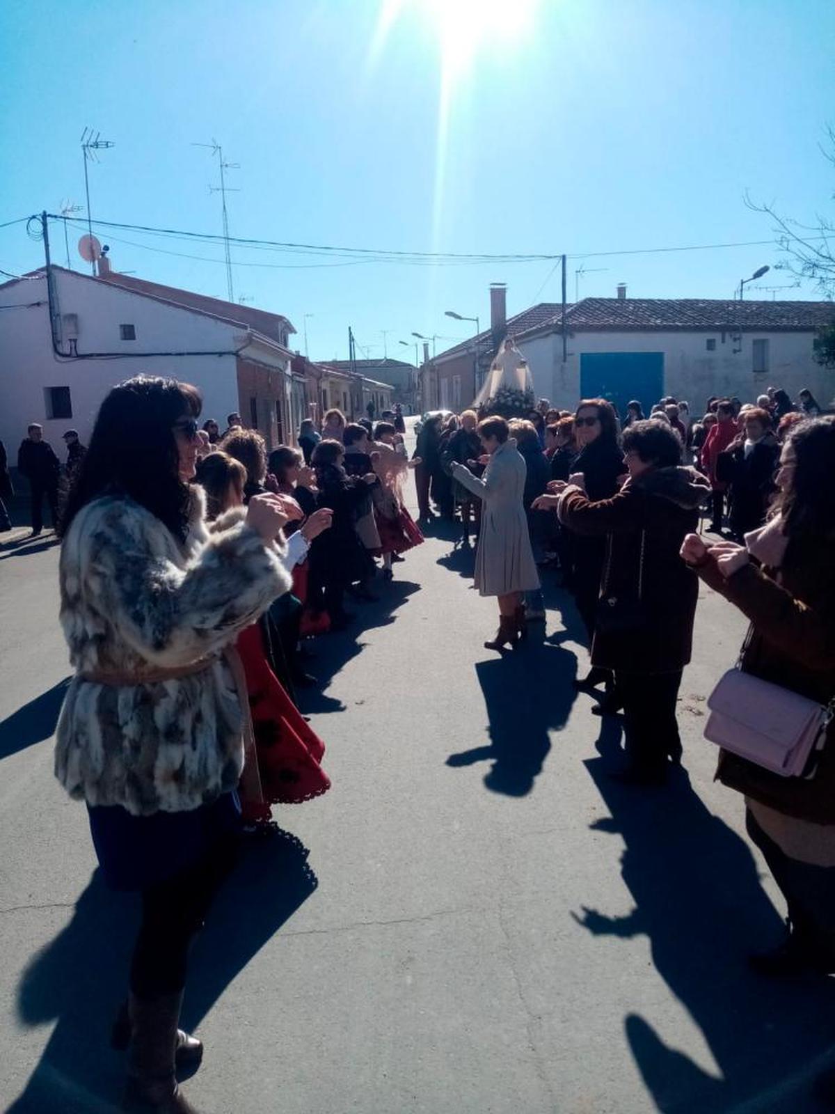 Celebración de Santa Águeda en Cantaracillo | HOLGUERA