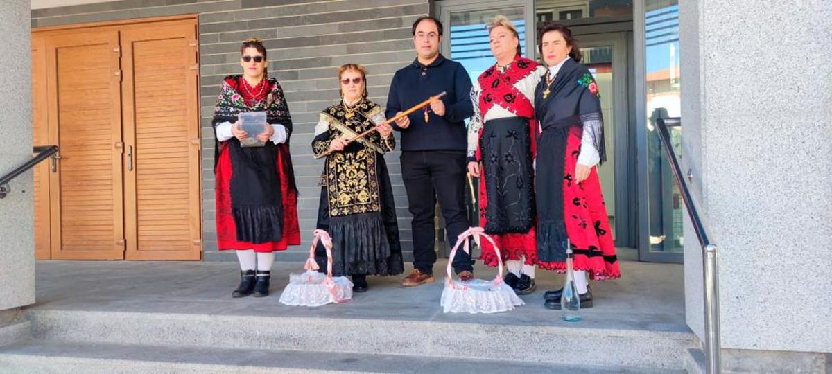 Celebración de Santa Águeda en Cespedosa de Tormes | TEL