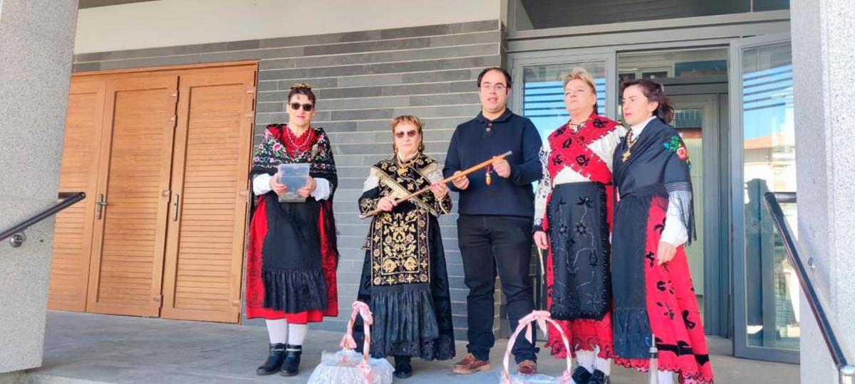 Celebración de Santa Águeda en Cespedosa de Tormes | TEL