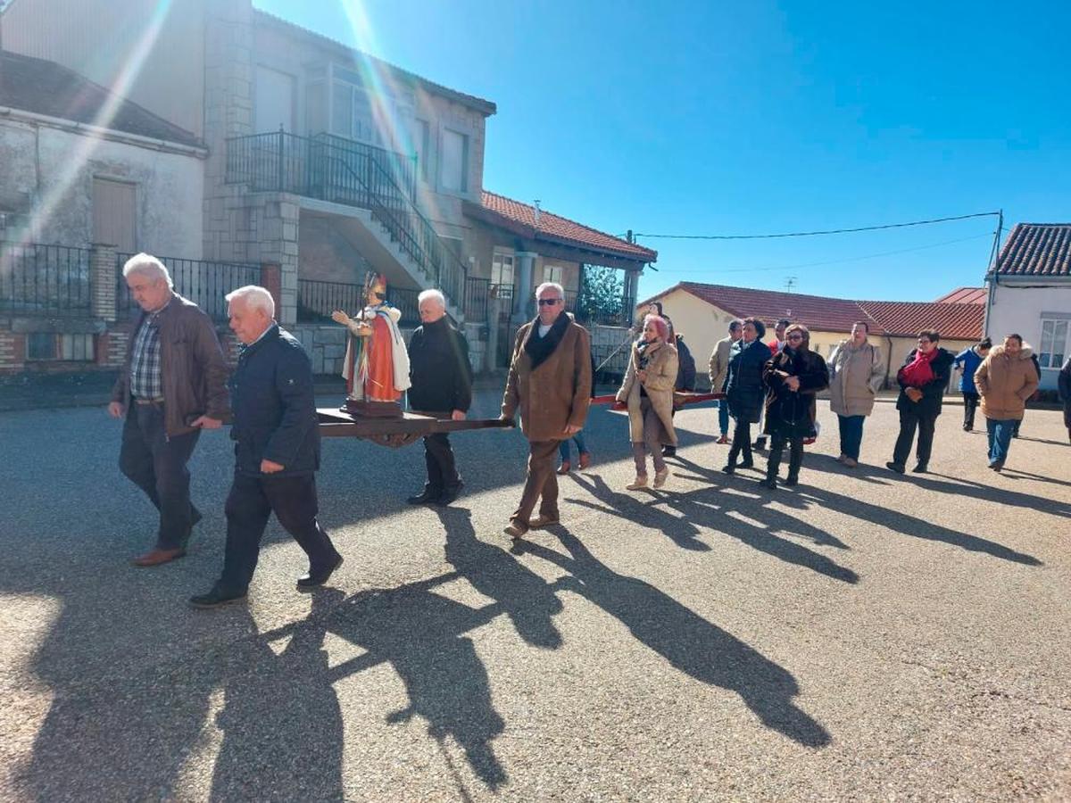 Celebración conjunta de San Blas y santa Águeda en San Miguel de Valero | TEL