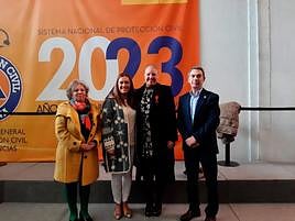 Soledad Ruiz Vega, junto a la subdelegada y la delegada del Gobierno