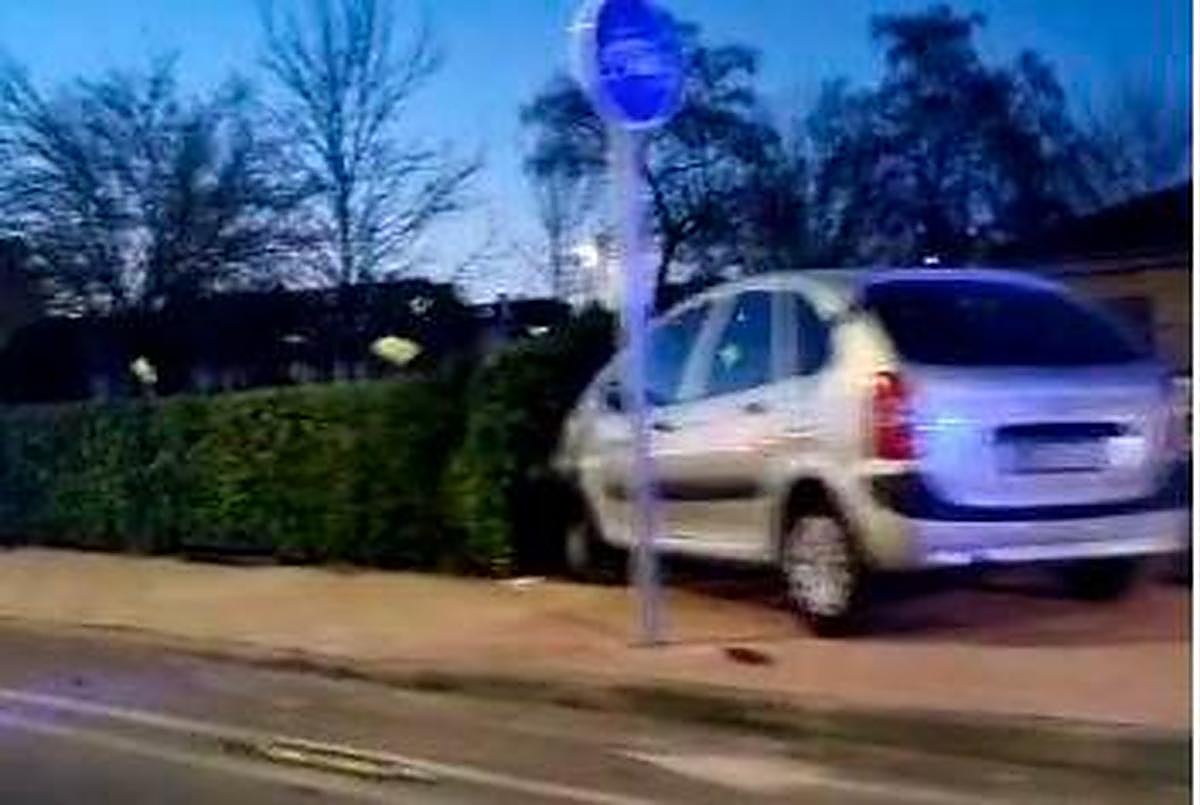 El vehículo que sufrió el accidente.