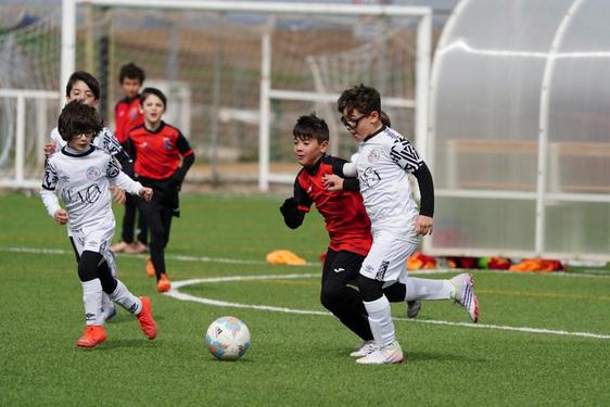 Las mejores imágenes de la decimoséptima jornada del fútbol base de Salamanca