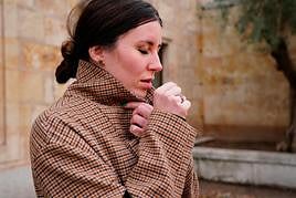 La tos es uno de los síntomas más molestos en el reciente repunte de resfriados