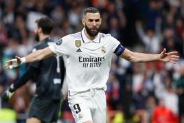 Karim Benzema celebrando el único tanto del partido.