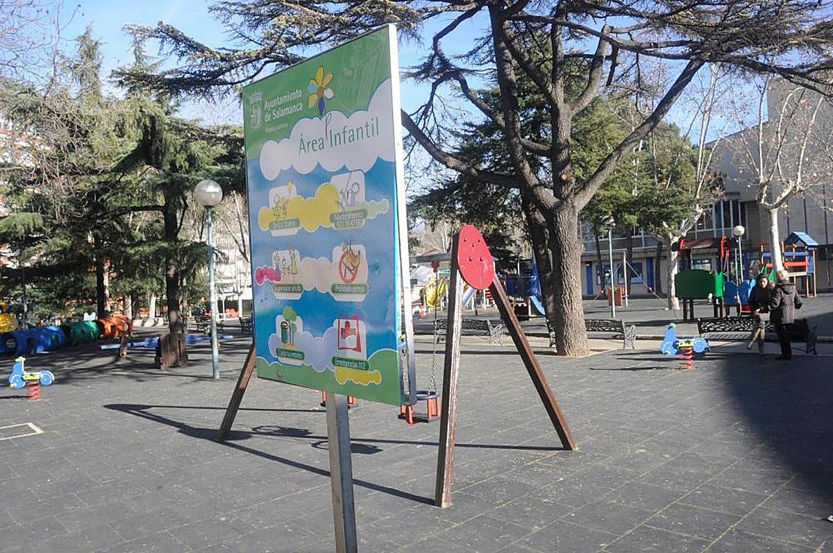 Área infantil del parque de La Alamedilla, en el centro de la ciudad.