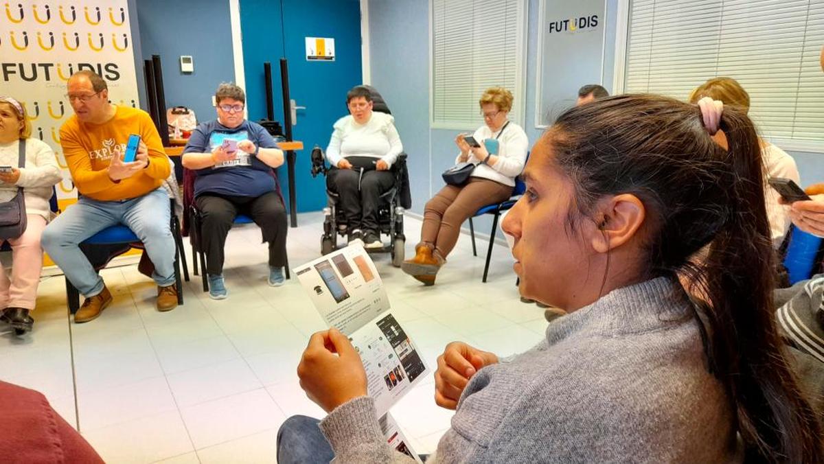 17 personas con discapacidad intelectual acuden al taller inclusivo de herramientas digitales organizado por FUTUDÍS.