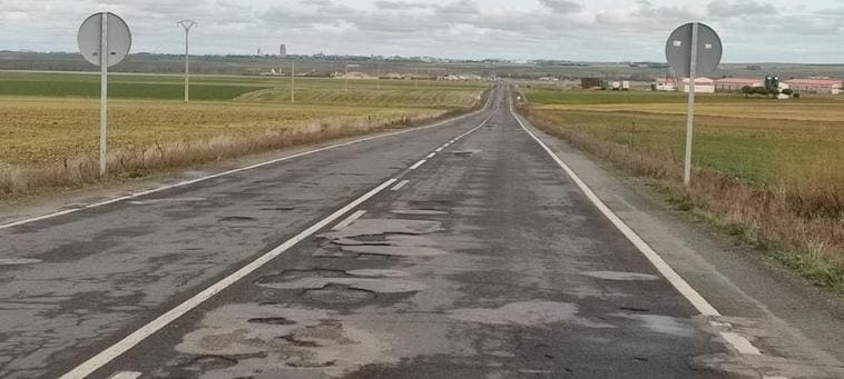 La Junta invertirá 4 M€ en el arreglo de la carretera entre Peñaranda y Alaraz