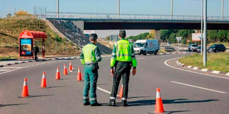Las multas de la DGT desde abril por no llevar estos papeles en tu coche