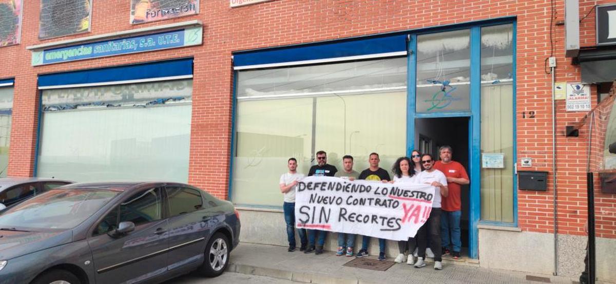 Los representantes de los trabajadores de las ambulancia.