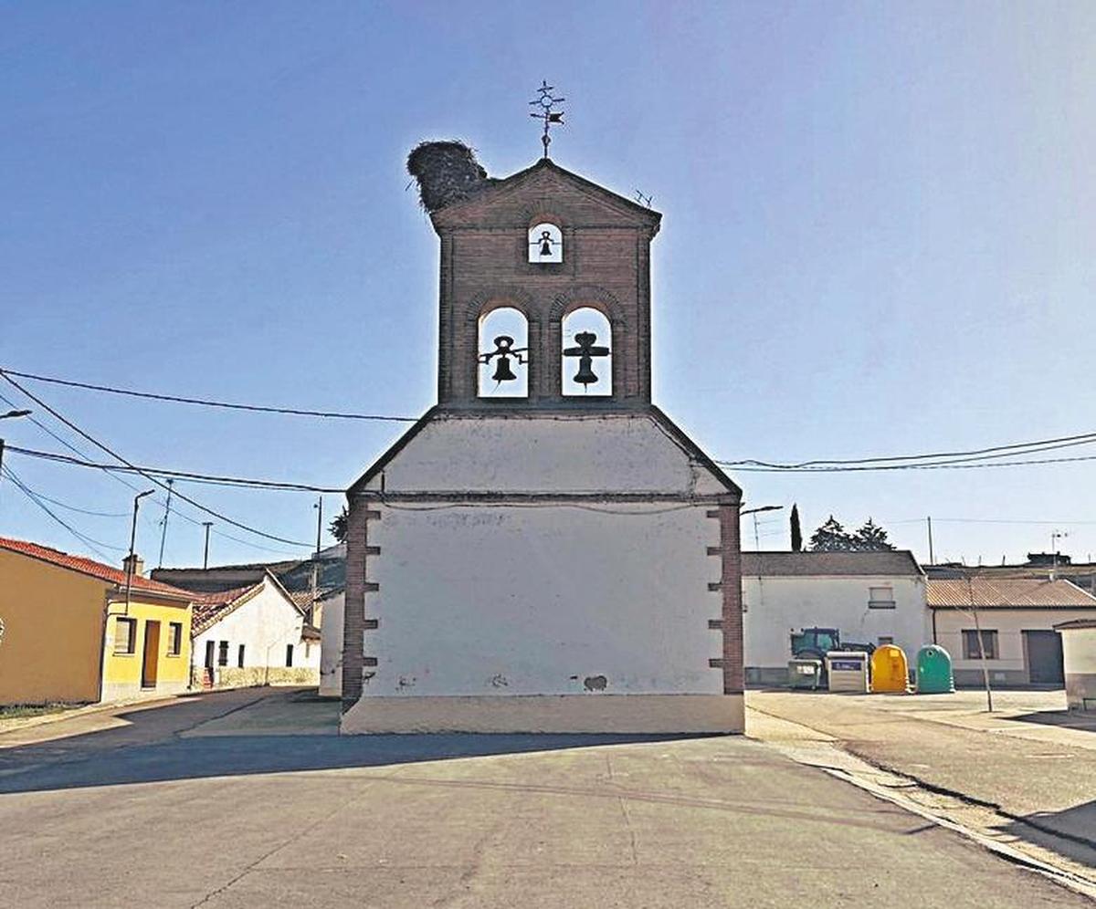 La iglesia situada en el casco antiguo de Éjeme.