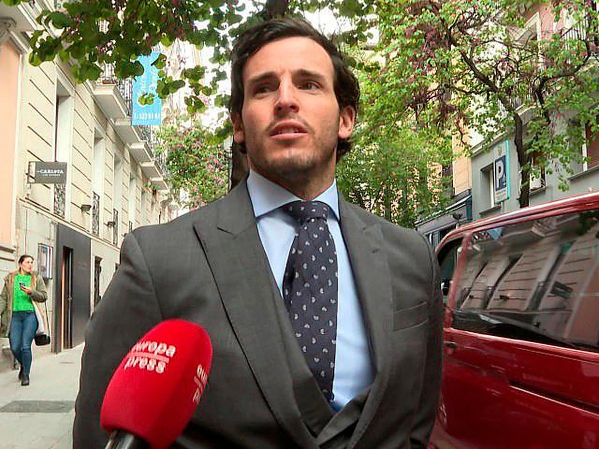 Íñigo Onieva, saliendo de casa