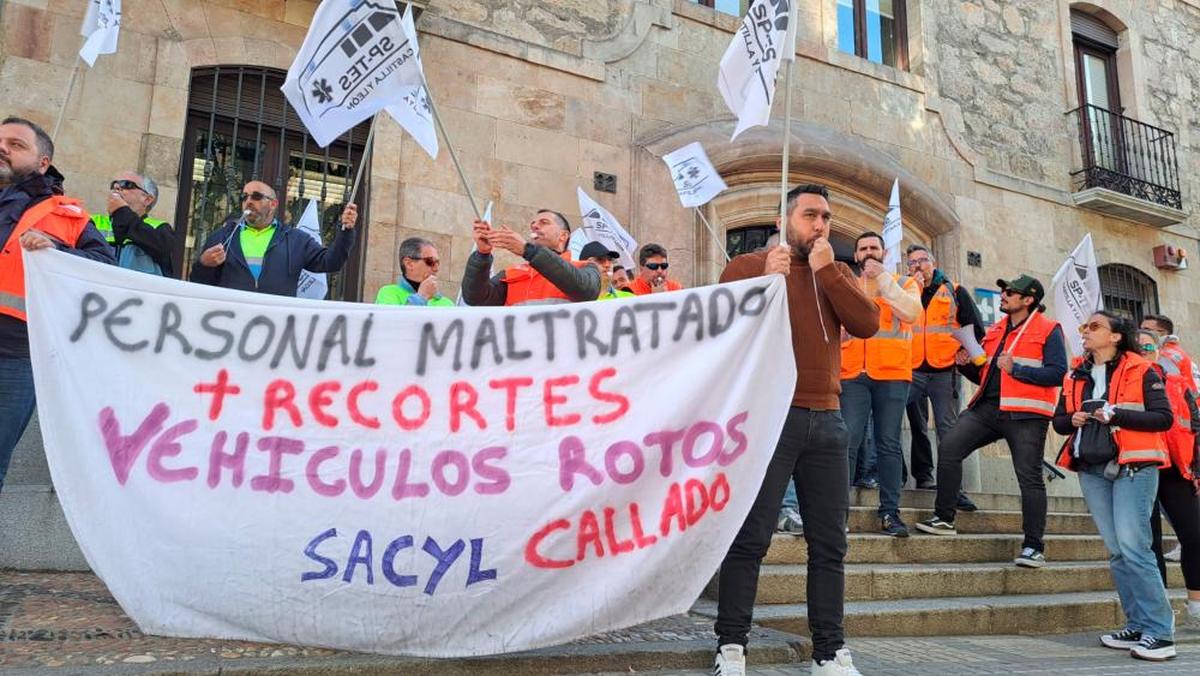 Concentración de los trabajadores de las ambulancias