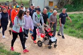 Marcha solidaria por Lucas, de Linares de Riofrío a La Honfría.