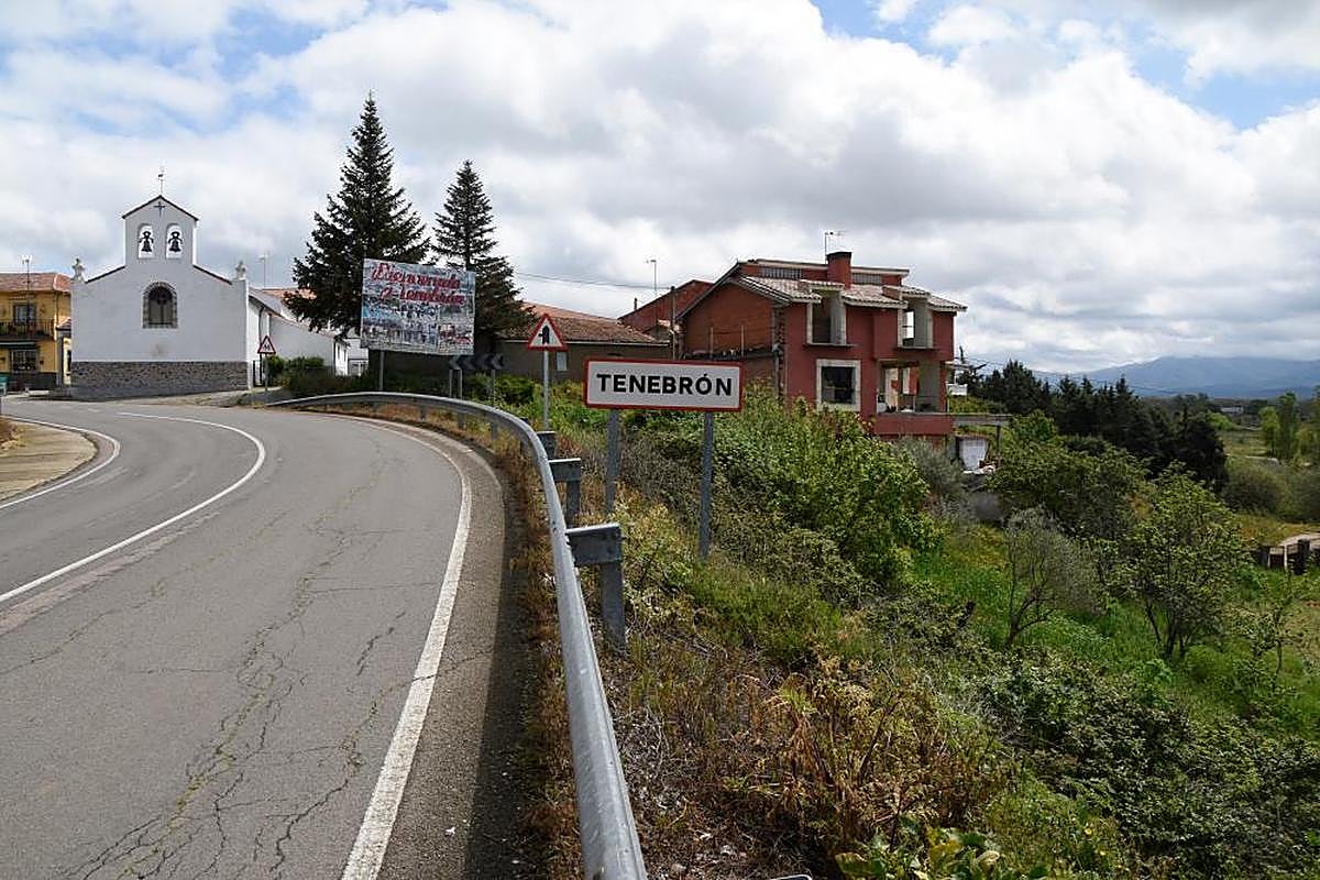 Tembrón cambió también su nombre por el de Tenebrón.