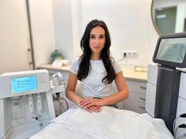 La directora del Centro de Estética Avanzada Infinittime, Jenifer Alonso.