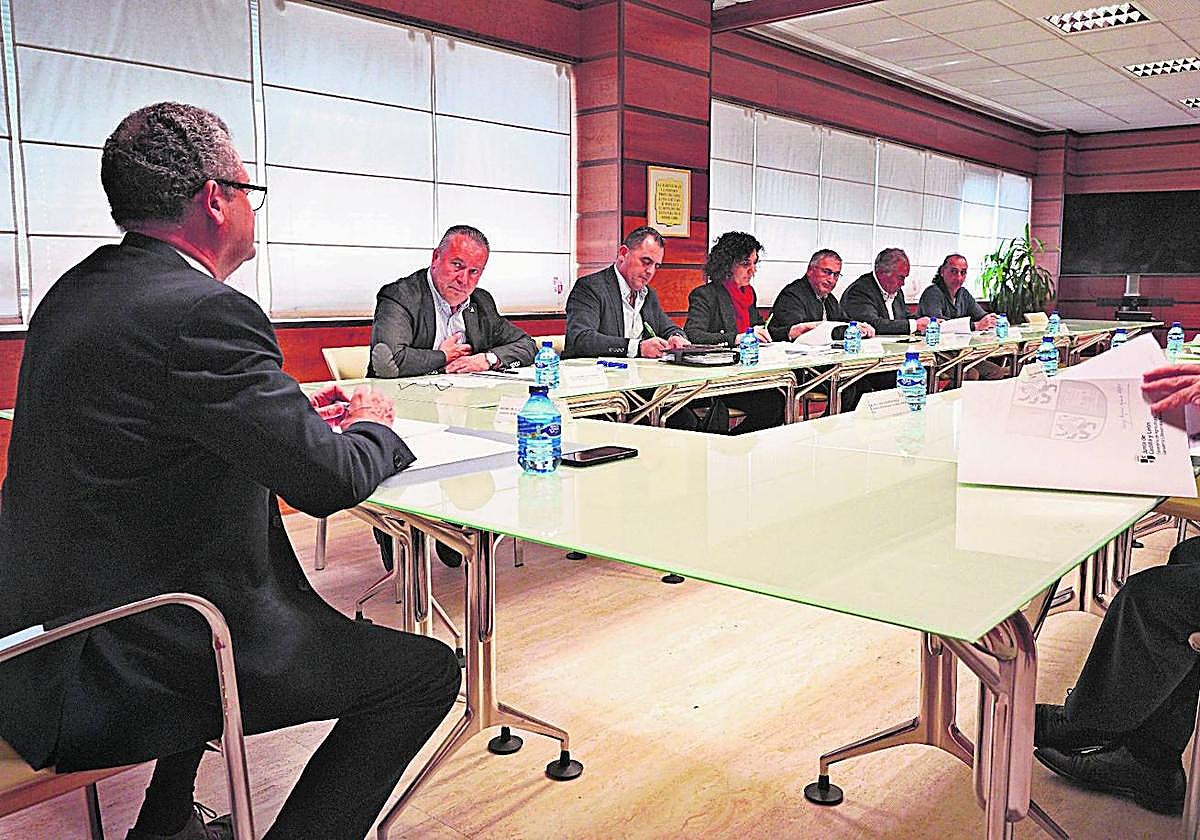 El consejero Gerardo Dueñas presidió el Consejo Agrario de Castilla y León.