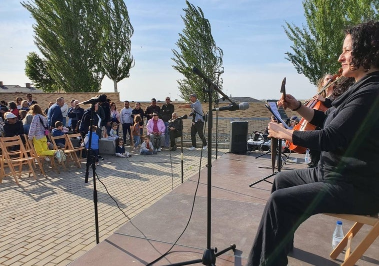 Villamayor arranca sus fiestas al son de los canteros