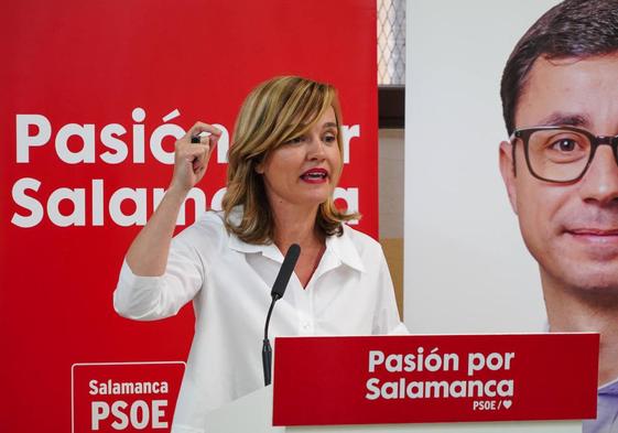 Pilar Alegría en el mitin del PSOE en el barrio de Garrido.