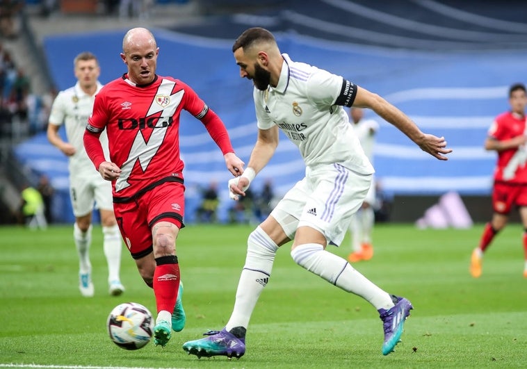 El Real Madrid mima a Vinícius y gana al Rayo (2-1)