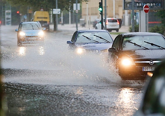 Una imagen de archivo de lluvias en Salamanca.