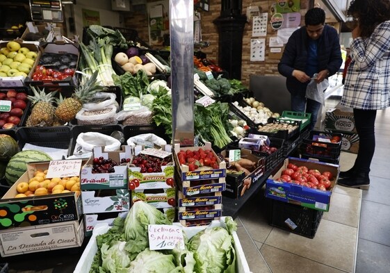 Productos locales en una de las fruterías del mercado. fotos: