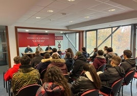 Taller de emprendimiento a jóvenes en el Vivero de Empresas 'Génesis'.