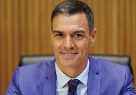 Pedro Sánchez, durante una reunión con los diputados y senadores socialistas.