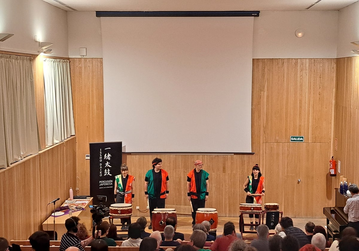 Taiko, taller de percusión japonesa.