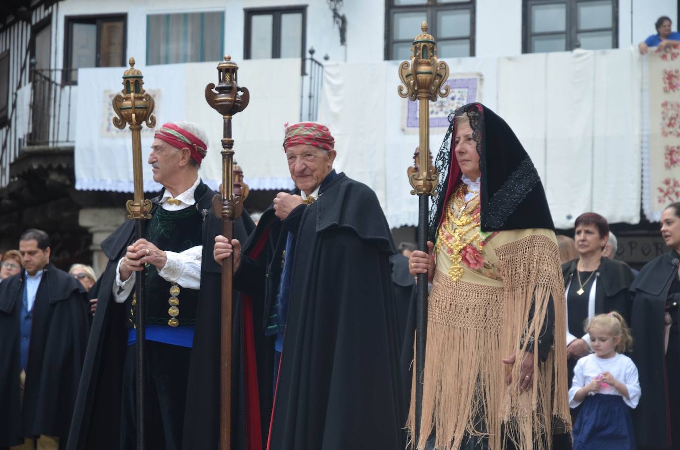 La Alberca se viste de gala en la procesión del Corpus