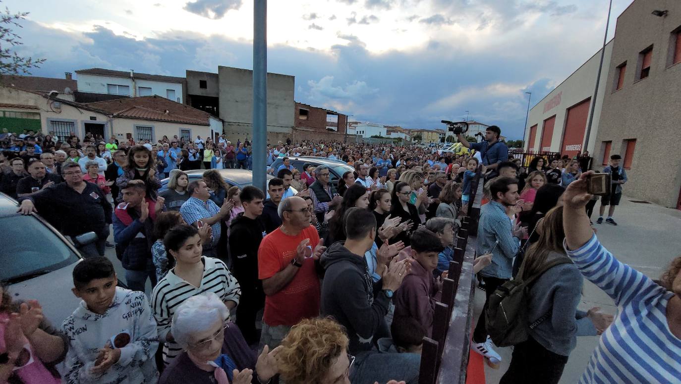 Más de 2.000 personas acompañan a los Bomberos de Ciudad Rodrigo en su despedida