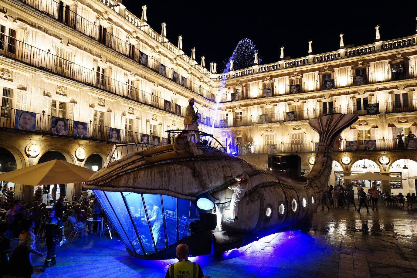 El Facyl comienza con la Plaza Mayor inundada de espectáculo